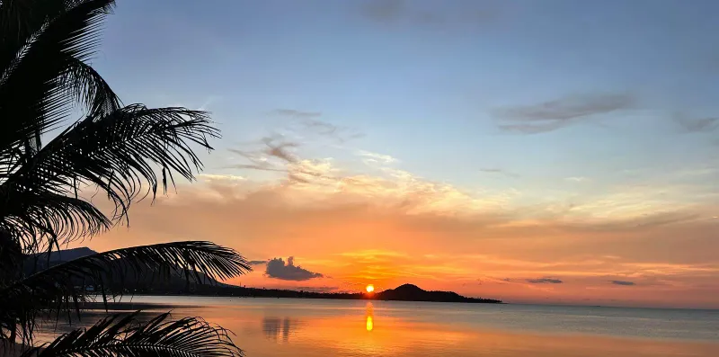 Sunset over the ocean horizon near Chaweng Beach, Koh Samui
