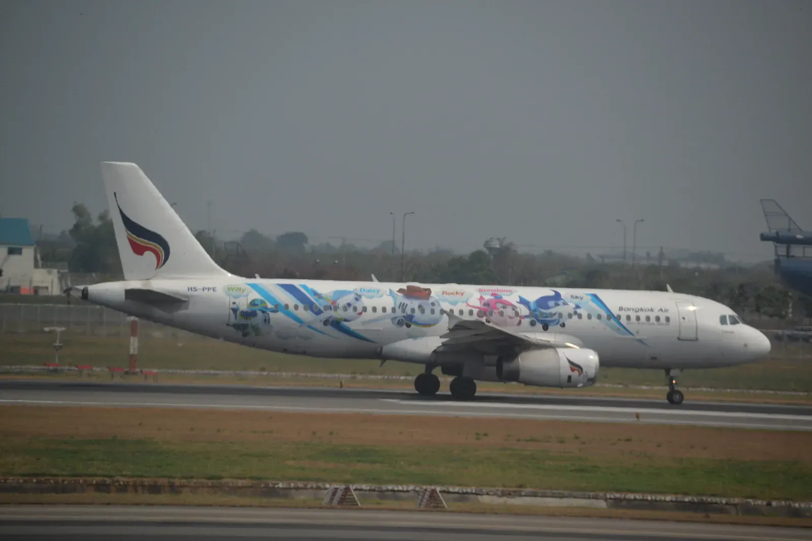バンコクからサムイ島への航空券：BKK～USMの運賃2026