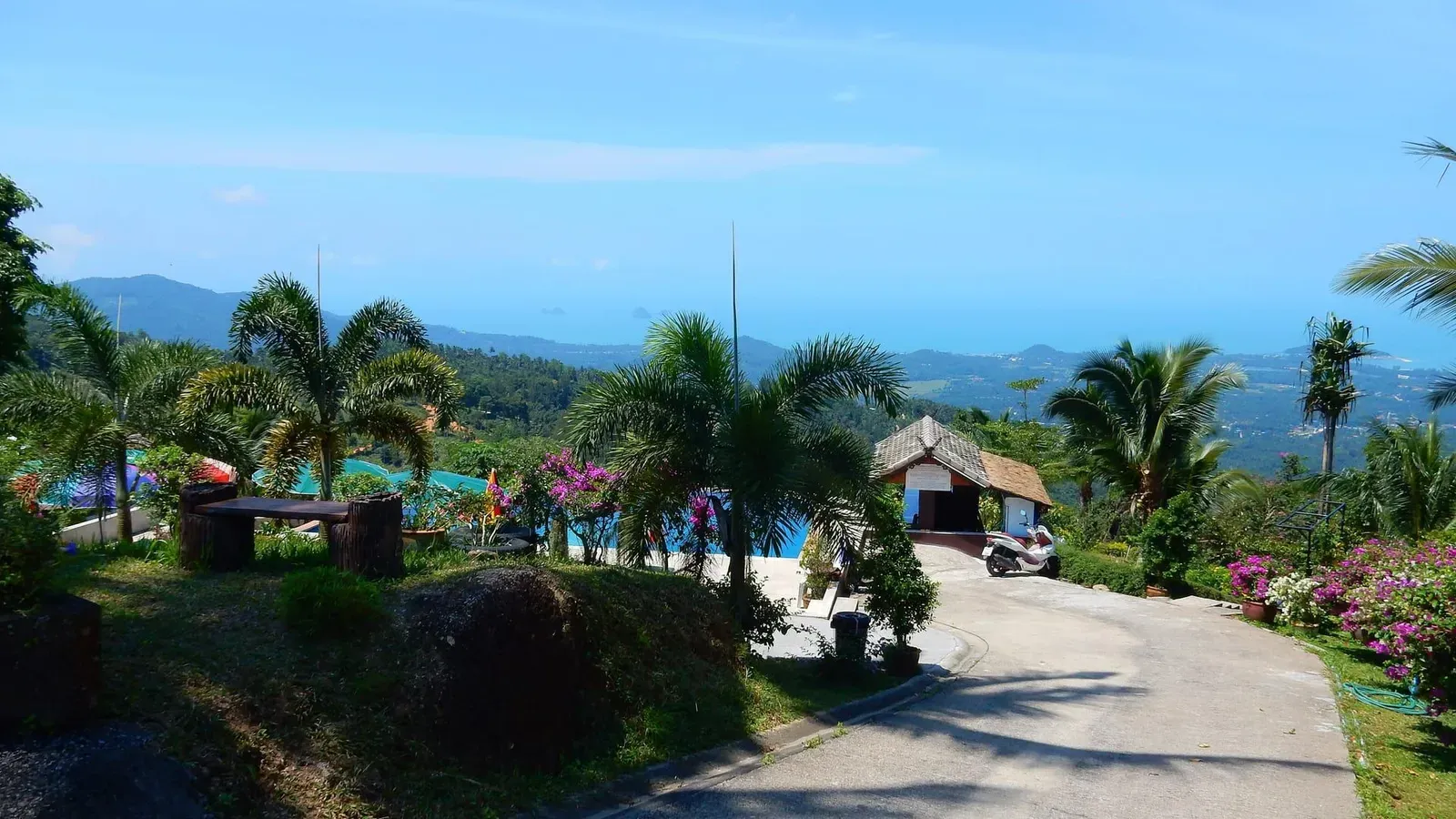 Paradise Park Farm, Taling Ngam — Koh Samui's Hilltop Animal Park