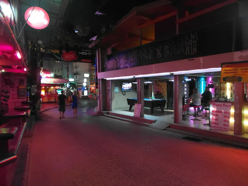 Coastal stretch of Chaweng near Khaw Glong Thai restaurant, Koh Samui
