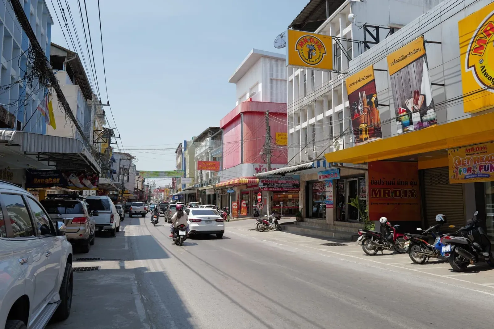 Car Rental in Koh Samui — Do You Need One? Prices & Rules (2026)