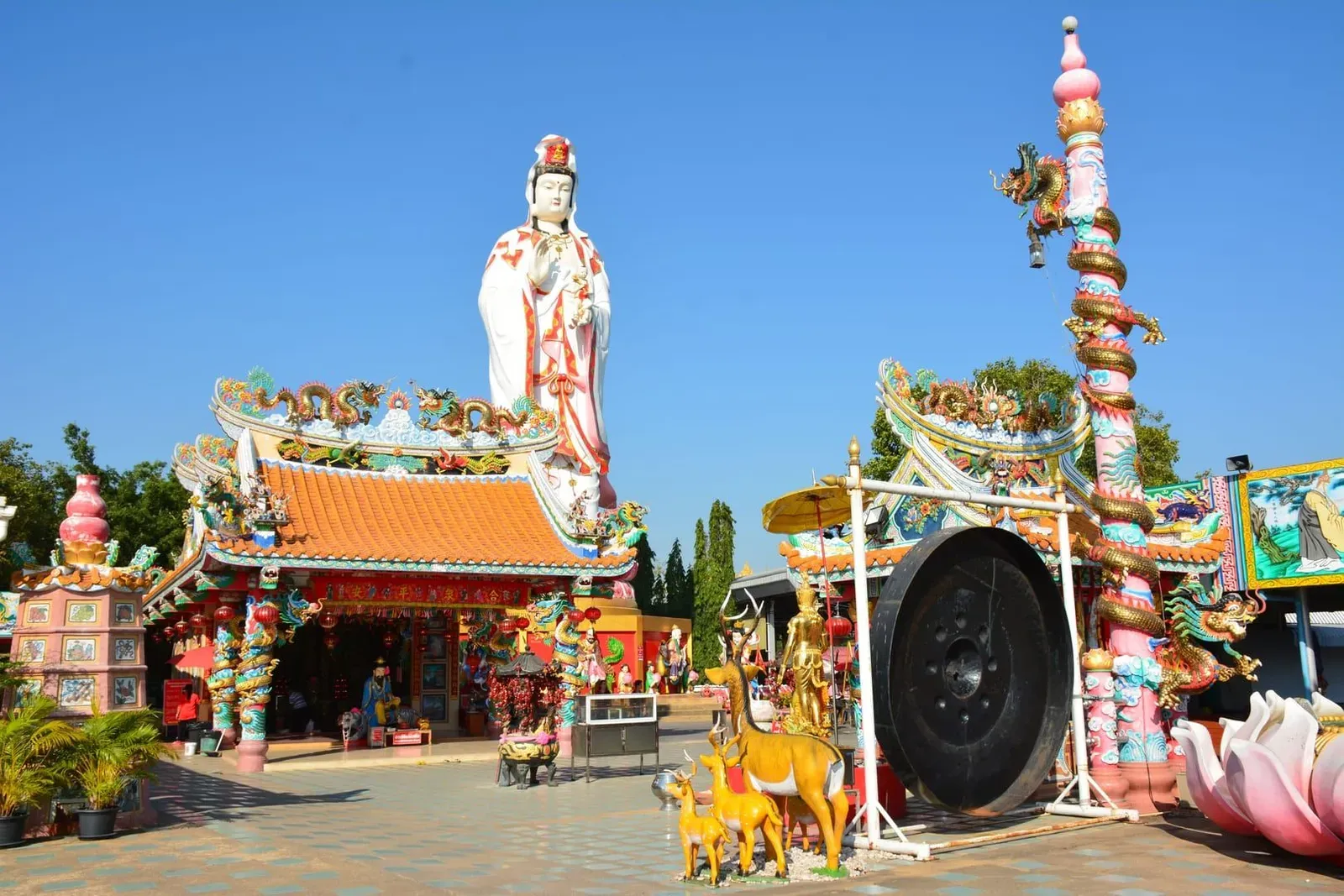 Koh Samui Chinese Temples — Guan Yu, Guanyin, Mazu & Budai