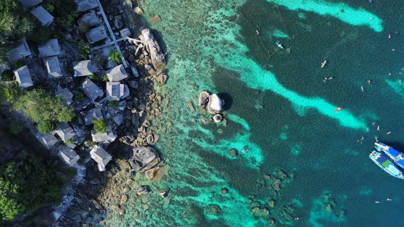 Island-hopping scene near Koh Samui, useful for trip timing planning