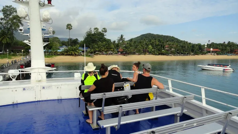 Lomprayah Pier, Maenam Beach, Koh Samui — Ansicht 7