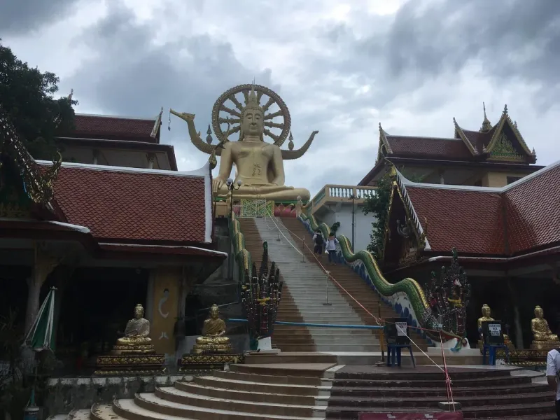 Wat Phra Yai in the north of Ko Samui: view 2