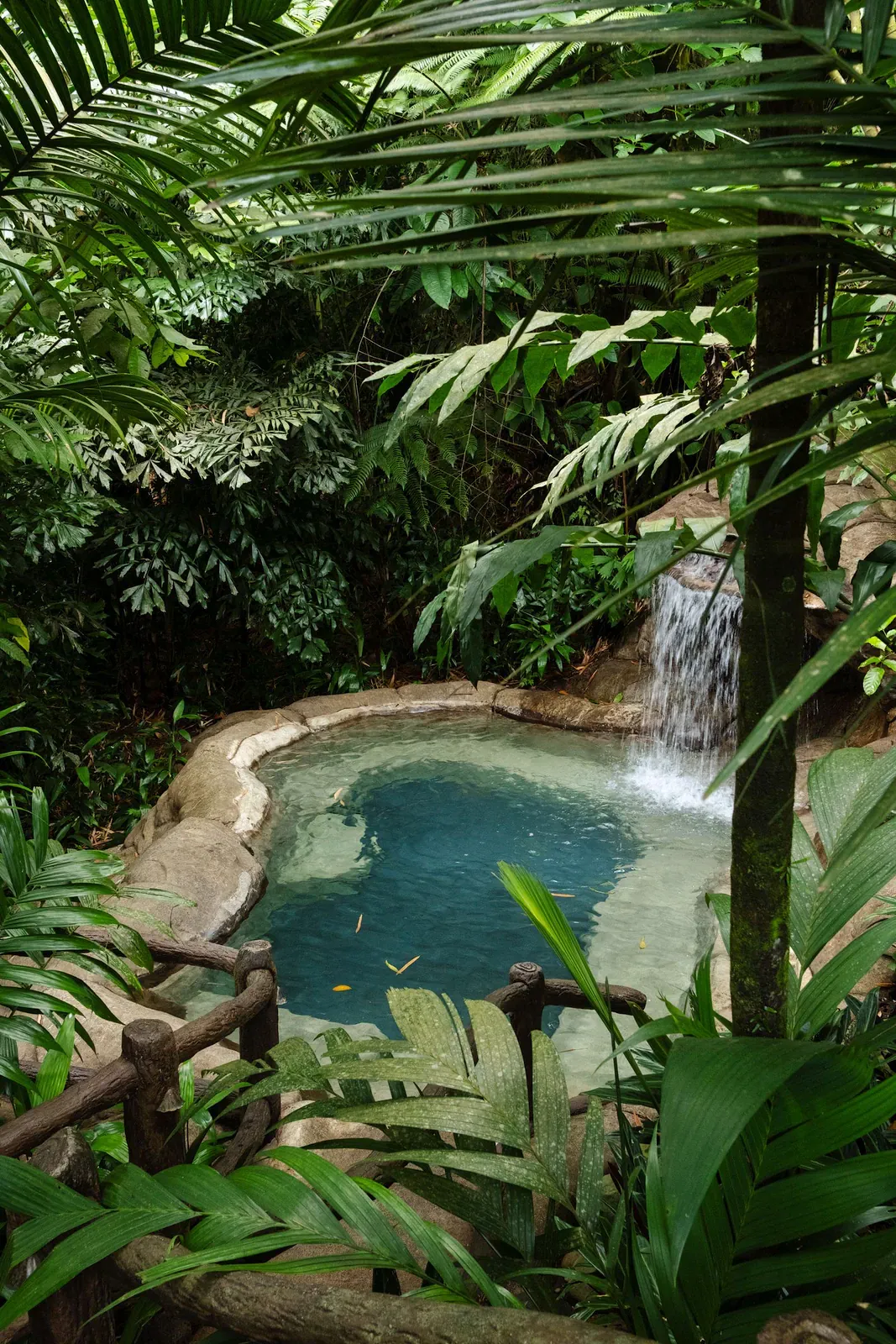 Sendero Tan Rua — Caminata a la Cascada Secreta en Maenam