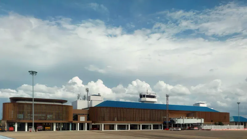 サムイ島への格安便とフェリー乗り継ぎに使われる、本土のスラートターニー国際空港