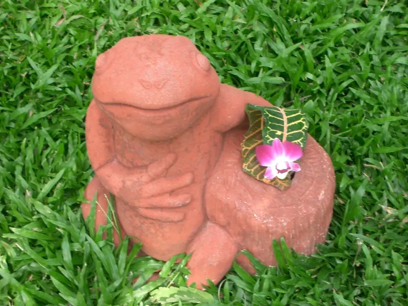 Froschfigur im Bo Phut Resort & Spa