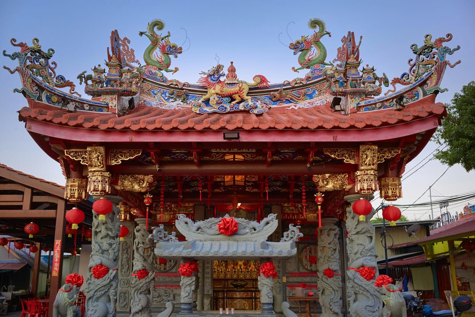 Chinese Temple of Maenam Koh Samui Chao Eng Sae Shrine architecture