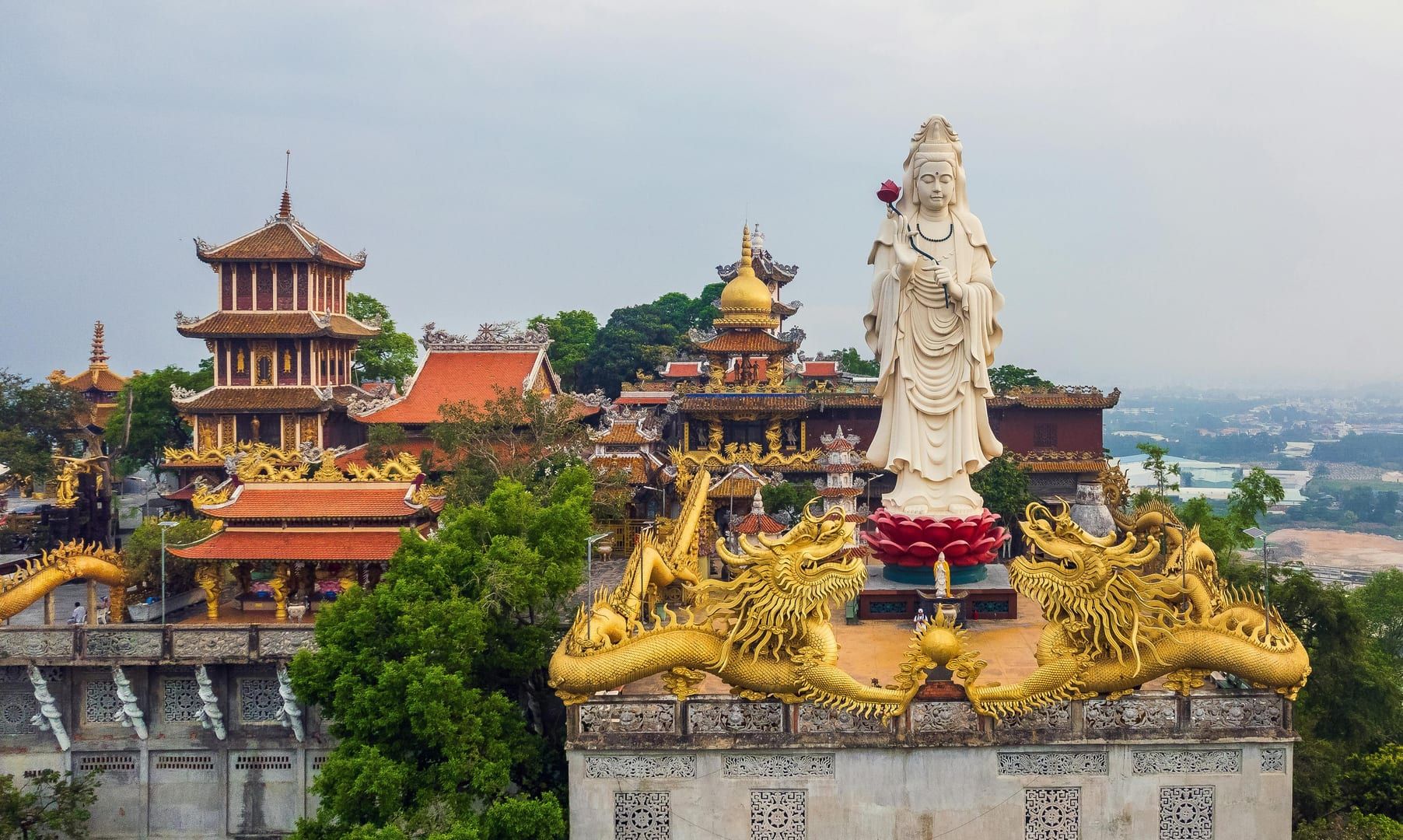 Entrance to Guan Yu Shrine on the Koh Samui ring road