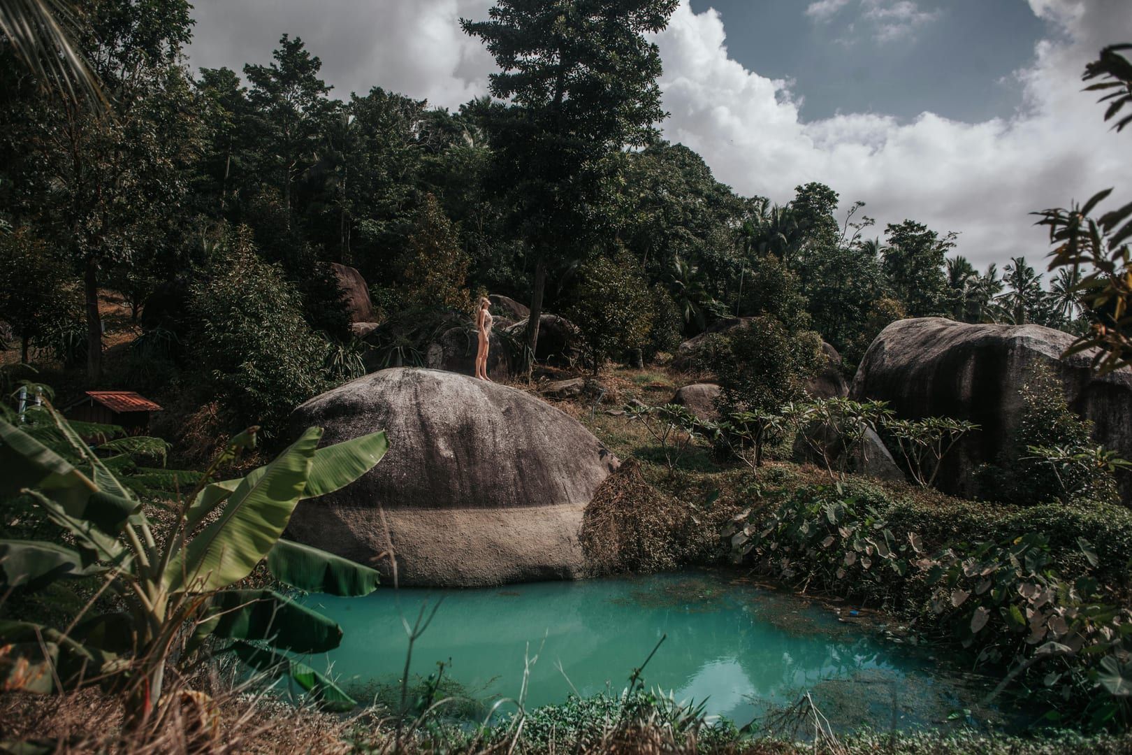 Granite boulders and lush gardens at Kamalaya Samui