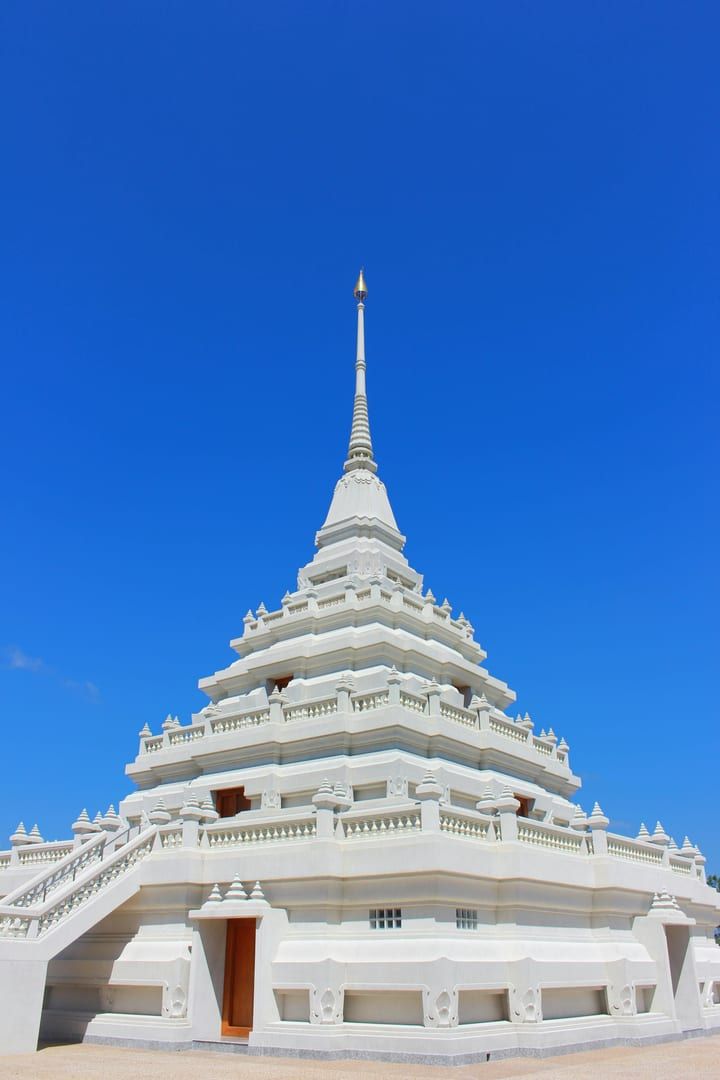Detail of the white stupa carvings at Wat Khao Chedi