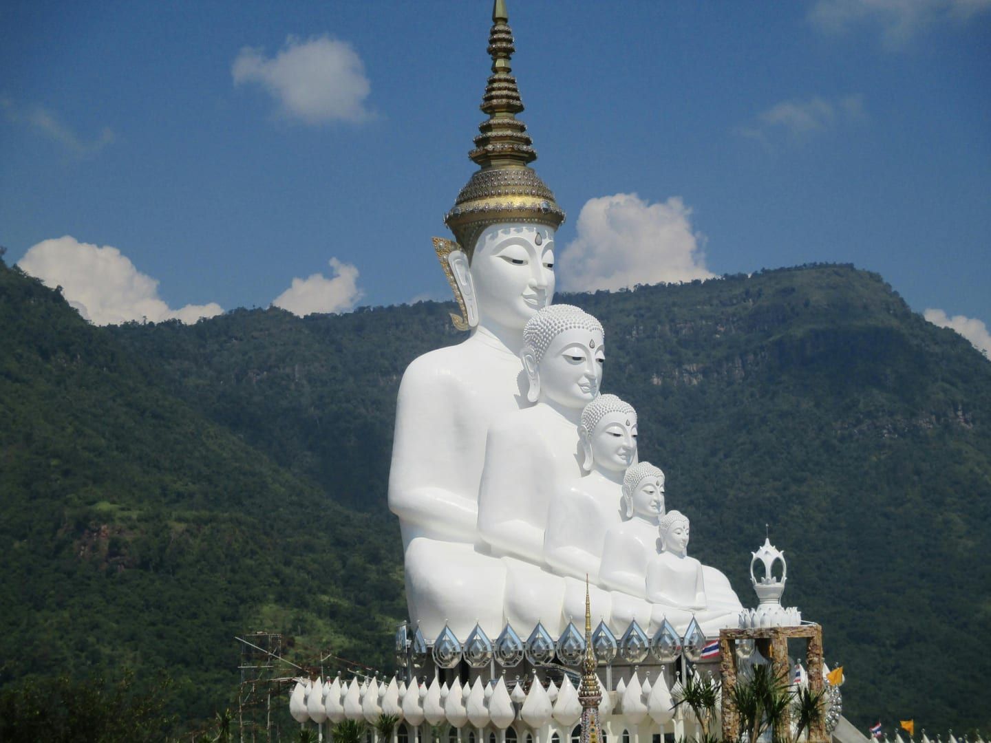 Looking out toward Koh Tan from the temple terrace