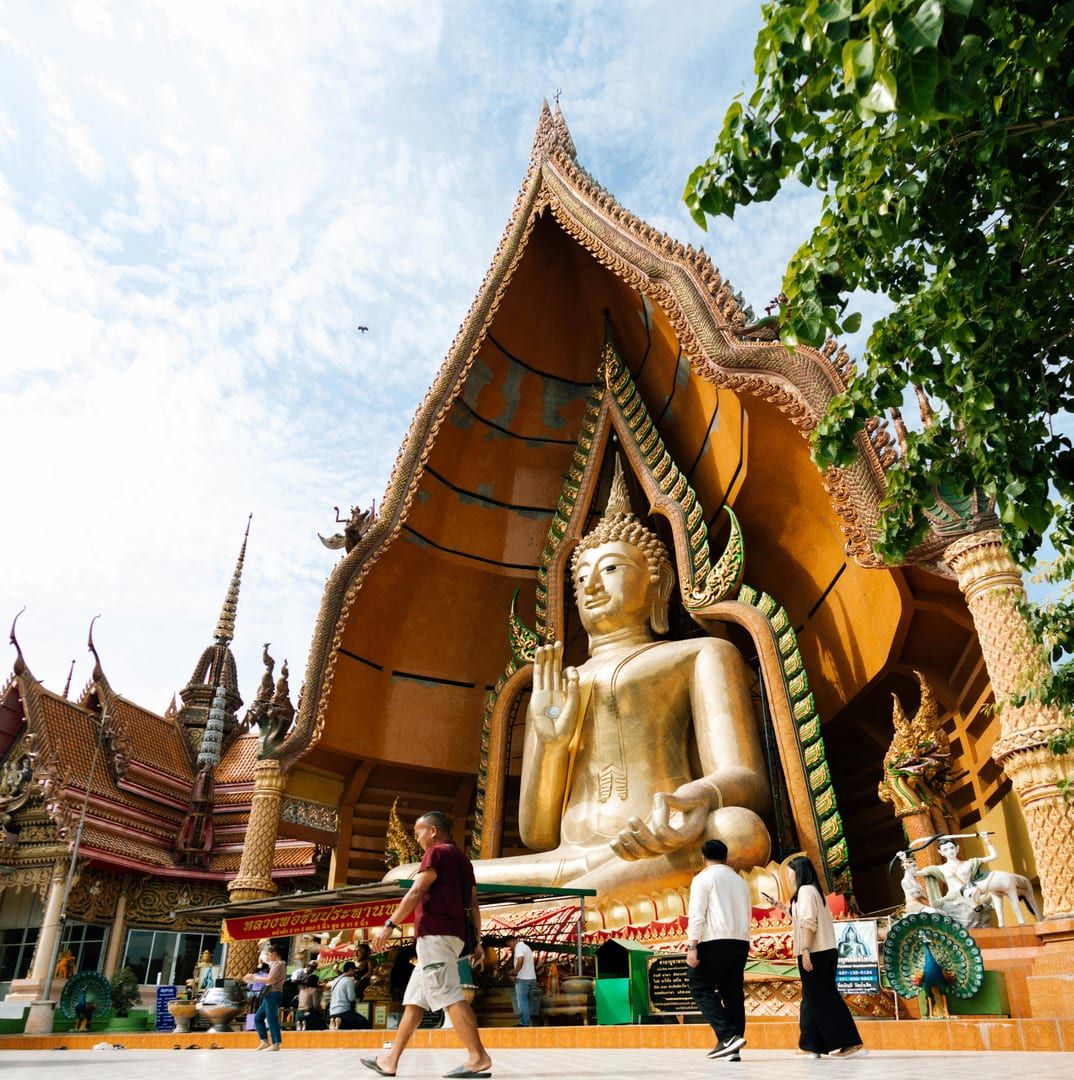 Buddha statue detail at Wat Samret Samui